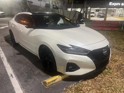 2023 Nissan Maxima SR