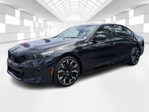 Black Sapphire Metallic 2024 BMW 530 i