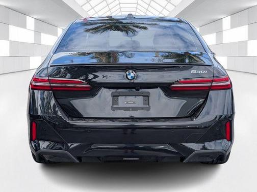 Black Sapphire Metallic 2024 BMW 530 i