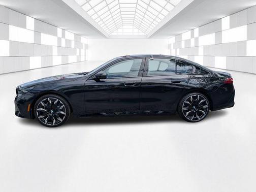 Black Sapphire Metallic 2024 BMW 530 i