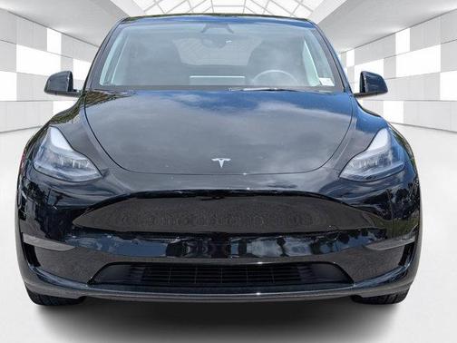 2025 Tesla Model Y Long Range