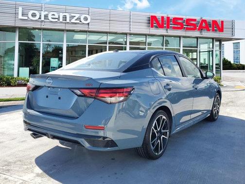 2025 Nissan Sentra SR