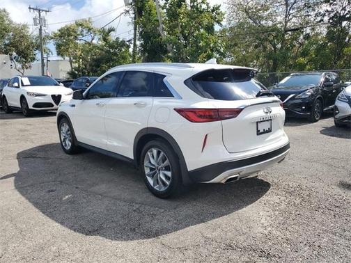 2022 INFINITI QX50 Luxe
