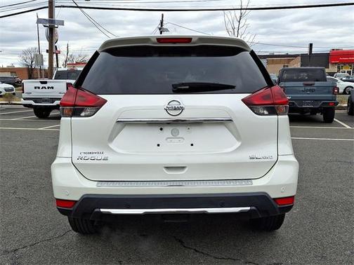 2020 Nissan Rogue SL