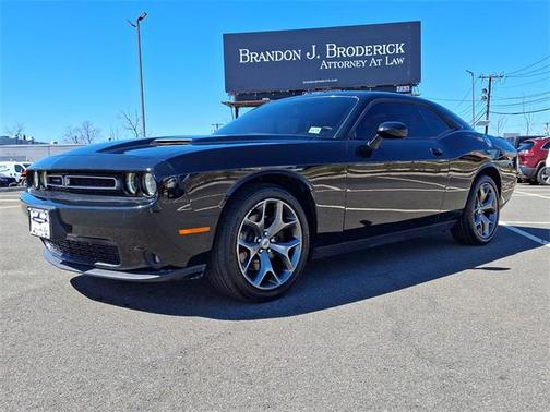 2017 Dodge Challenger SXT