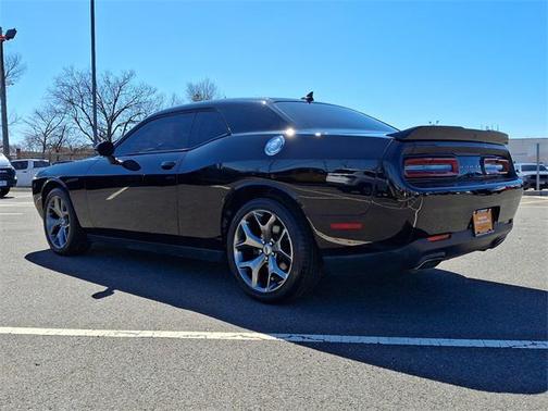 2017 Dodge Challenger SXT