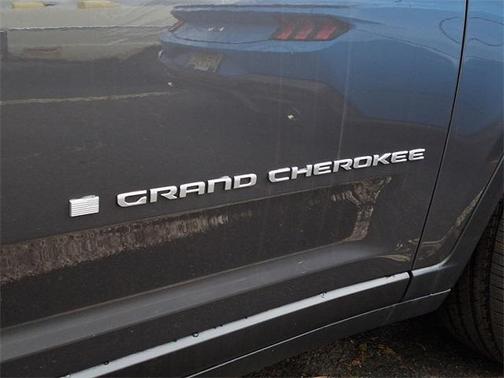 2025 Jeep Grand Cherokee Limited X