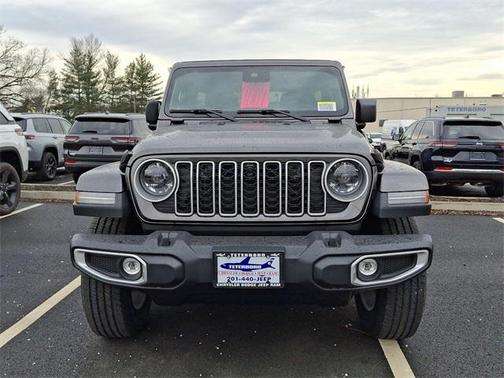 2025 Jeep Wrangler 4-Door Sahara 4x4