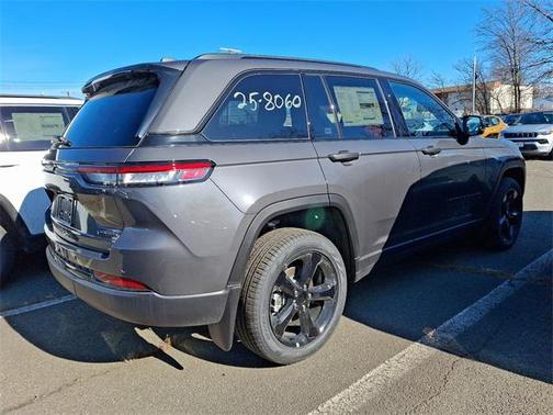 2025 Jeep Grand Cherokee Limited X