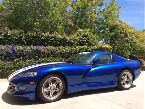 Viper Blue Pearl Coat 1997 Dodge Viper GTS