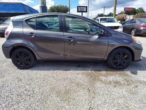 2013 Toyota Prius c Four