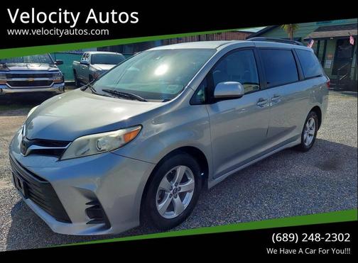 2019 Toyota Sienna LE