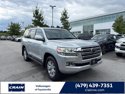 2019 Toyota Land Cruiser Base