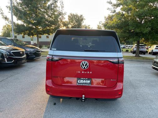 2025 Volkswagen ID. Buzz Pro S Plus with 4MOTION