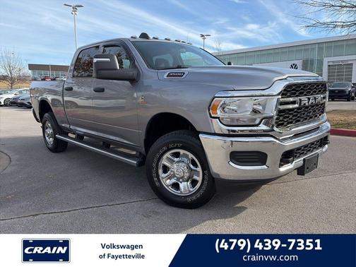 2024 RAM 3500 Tradesman Crew Cab 4x4 6'4' Box