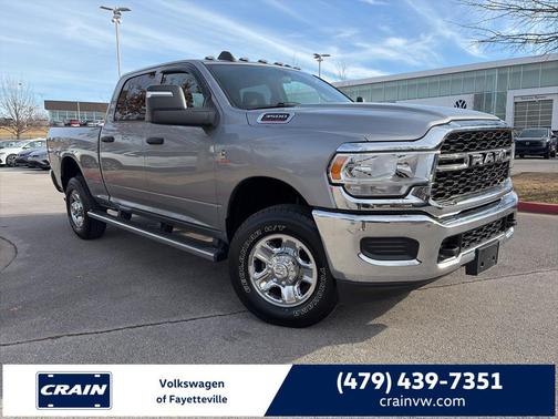 2024 RAM 3500 Tradesman Crew Cab 4x4 6'4' Box