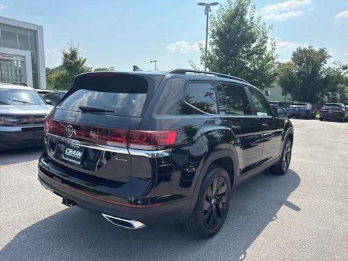2025 Volkswagen Atlas 2.0T SE w/Technology 4MOTION