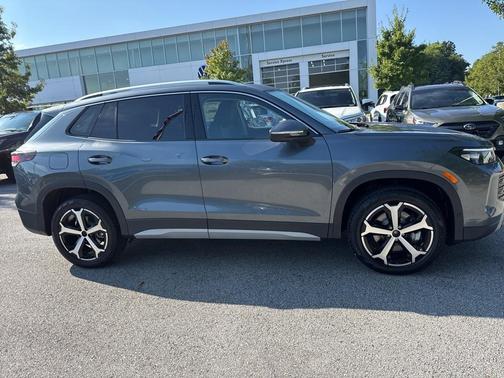2025 Volkswagen Tiguan 2.0T SE 4MOTION