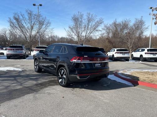 2025 Volkswagen Atlas Cross Sport 2.0T SE w/Technology