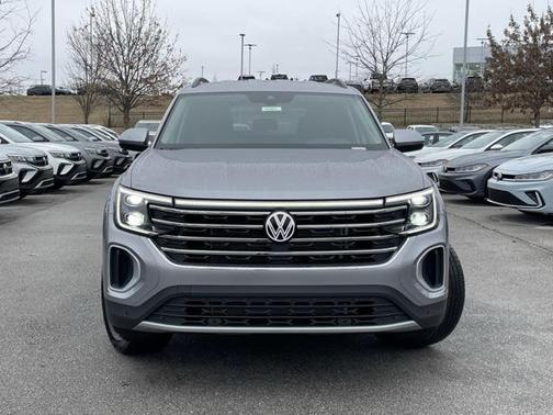 2025 Volkswagen Atlas 2.0T SE w/Technology 4MOTION