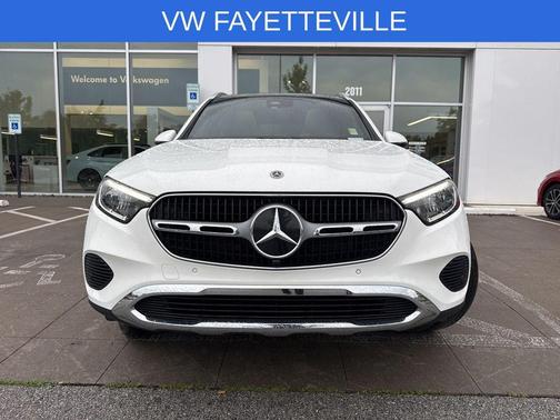 MANUFAKTUR Moonlight White Metallic 2025 Mercedes-Benz GLC 300 4MATIC