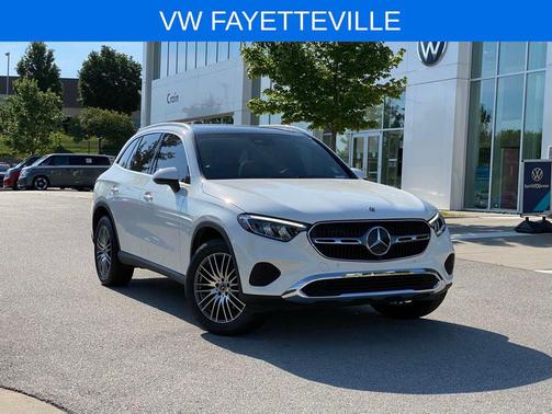 MANUFAKTUR Moonlight White Metallic 2025 Mercedes-Benz GLC 300 4MATIC