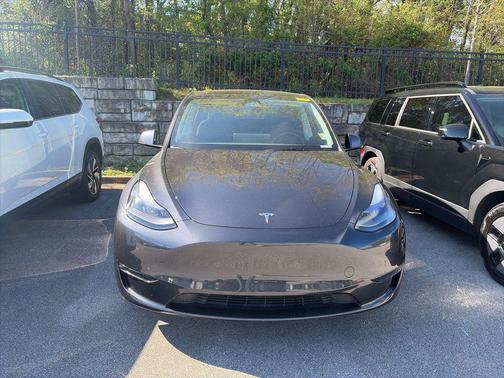 Deep Blue Metallic 2024 Tesla Model Y Long Range Single Motor Rear-Wheel Drive
