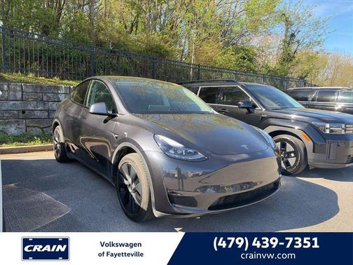Deep Blue Metallic 2024 Tesla Model Y Long Range Single Motor Rear-Wheel Drive