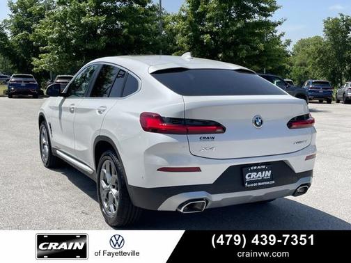 2024 BMW X4 xDrive30i