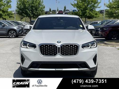 2024 BMW X4 xDrive30i