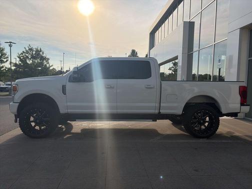 White Metallic 2020 Ford F-250 Lariat