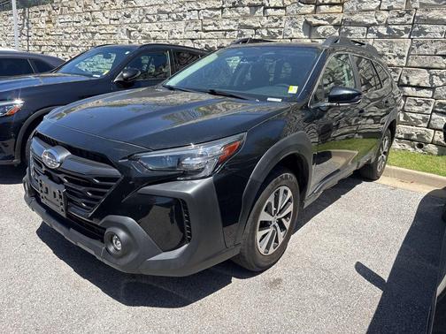 Crystal Black Silica 2025 Subaru Outback Premium