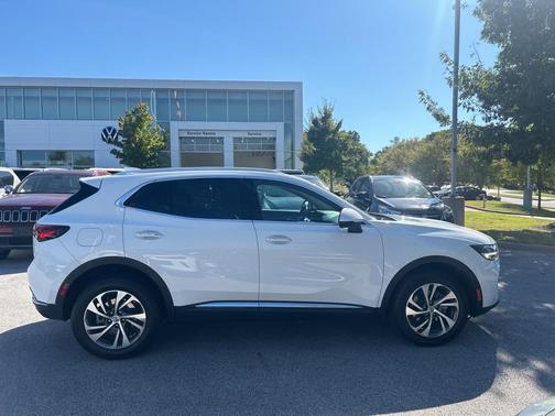 2023 Buick Envision Essence FWD