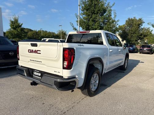2024 GMC Sierra 1500 SLE