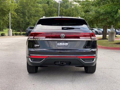 Black 2026 Volkswagen Atlas Cross Sport 2.0T SE W/TECHNOLOGY