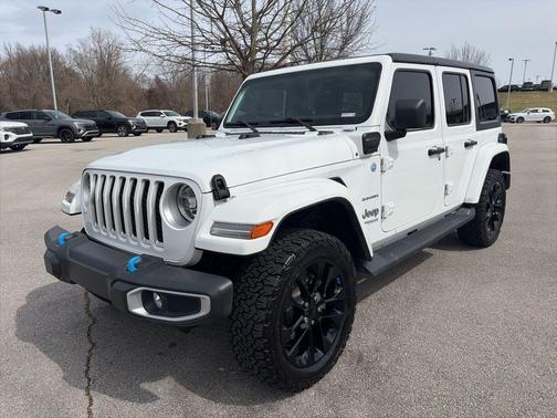 Bright White Clearcoat 2022 Jeep Wrangler Unlimited 4xe Sahara