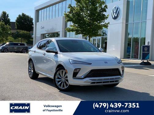 White Frost 2025 Buick Envista Avenir FWD