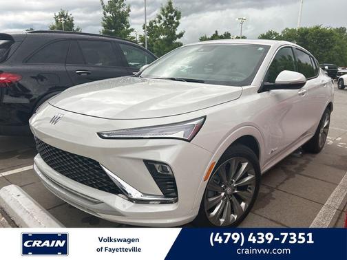 White Frost 2025 Buick Envista Avenir FWD