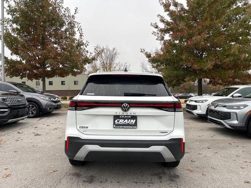 2025 Volkswagen Tiguan 2.0T SE 4MOTION