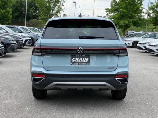 Gray 2026 Volkswagen Taos SE