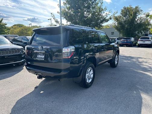 2023 Toyota 4Runner SR5