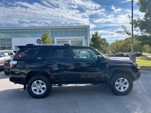 2023 Toyota 4Runner SR5