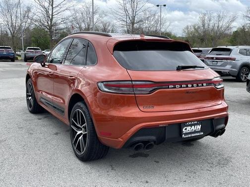 2022 Porsche Macan Base