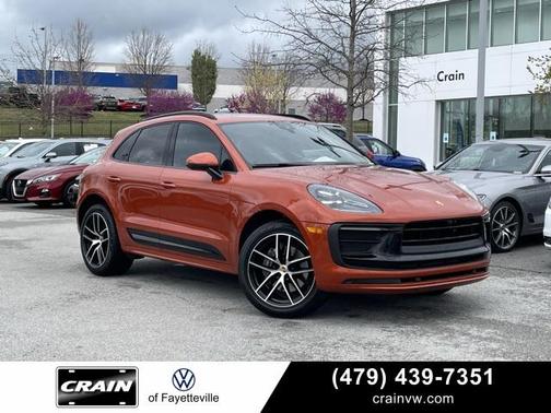 2022 Porsche Macan Base