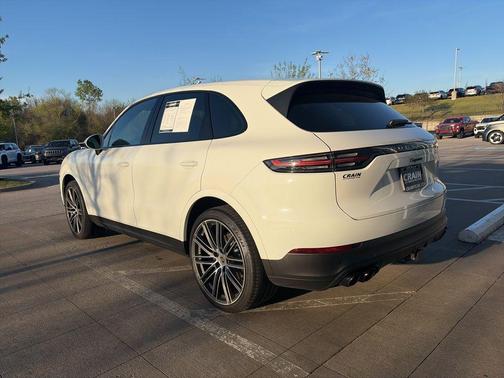 2023 Porsche Cayenne Platinum Edition