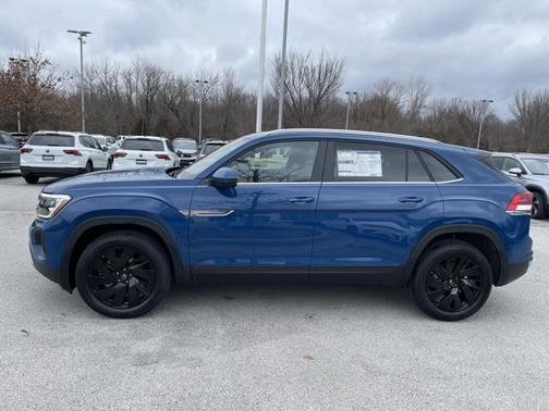 2025 Volkswagen Atlas Cross Sport 2.0T SE w/Technology 4MOTION