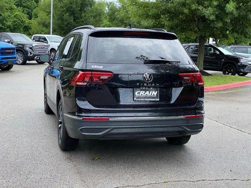 Black 2024 Volkswagen Tiguan 2.0T S