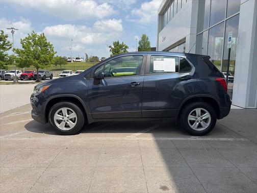 Blue Metallic 2018 Chevrolet Trax LS