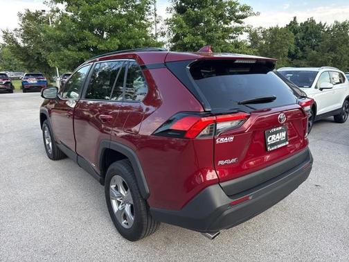 2025 Toyota RAV4 Hybrid XLE