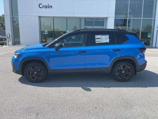 2025 Volkswagen Taos 1.5T SE Black